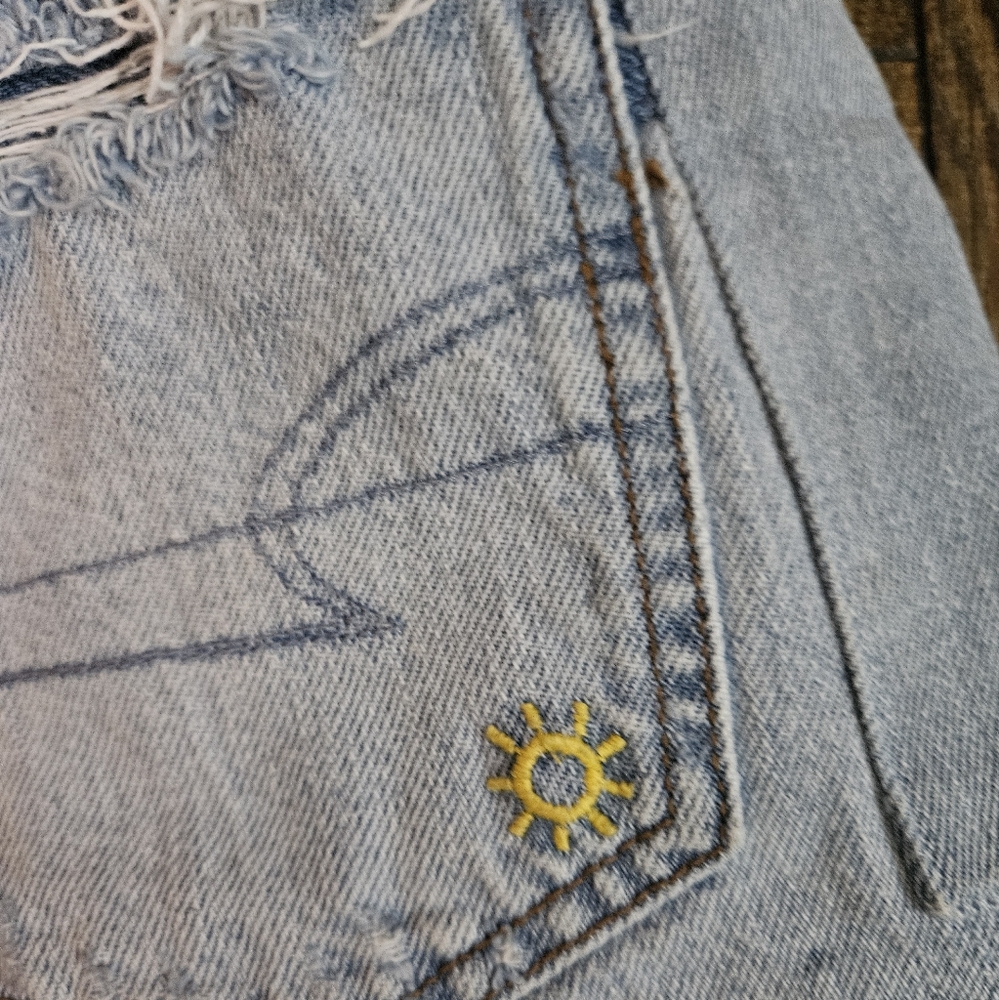 American Eagle pride Inspired Rainbow High Waist Frayed Hem - Picture 6 of 11